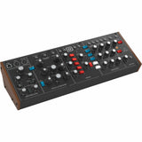 Behringer MODEL D