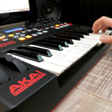 Akai MPK225