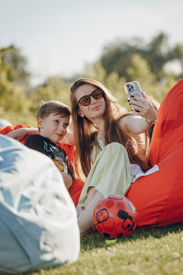 Разом із River Mall відкрили сезон вінілових пікніків на березі Дніпра☀️