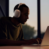 Apple AirPods Max - Starlight