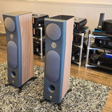 Focal KANTA 2 Walnut High Gloss / Black Mat